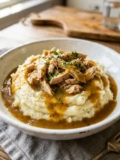 Slow Cooker Chicken Gravy: Easy Comfort Food