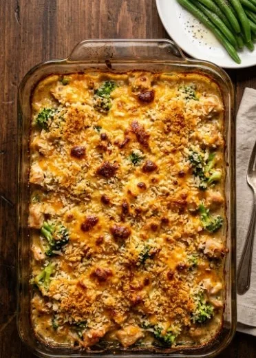 Easy Chicken Divan casserole with curry and broccoli