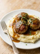 Meatballs and Gravy